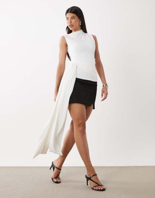 Bardot - Jordan - Hoogsluitende top met lange pasvorm en gestrikte taille in orchidee wit