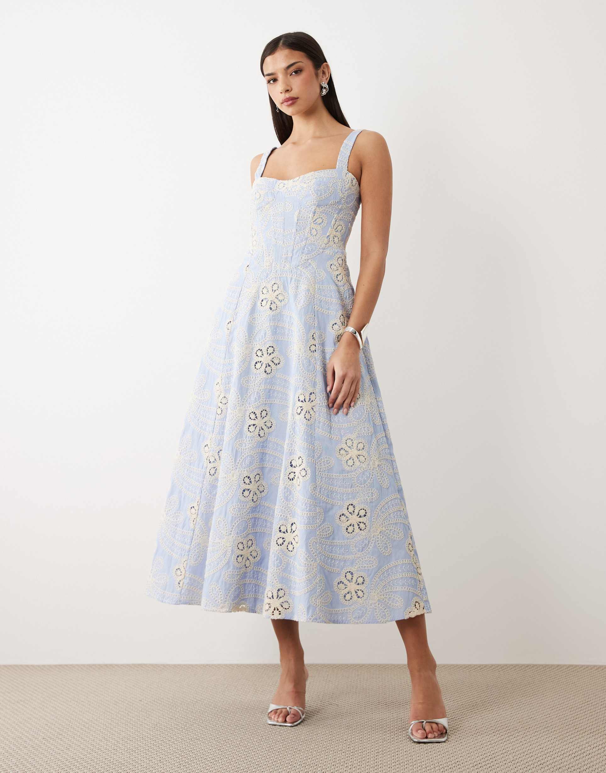 bardot lilah broderie corset midi dress in blue floral