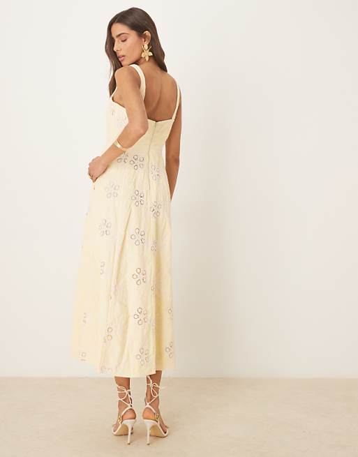 bardot lilah corset midi dress The Lilah Corset Midi Dress in pebble print captures an effortless sense of elegance with its sculpted yet flowing silhouette BARDOT Women's Lilah Corset Midi
