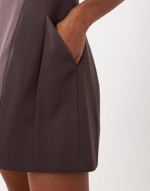 Bardot – Nevelle – Czekoladowa sukienka mini z kwadratowym dekoltem typu halter , 3 z 4