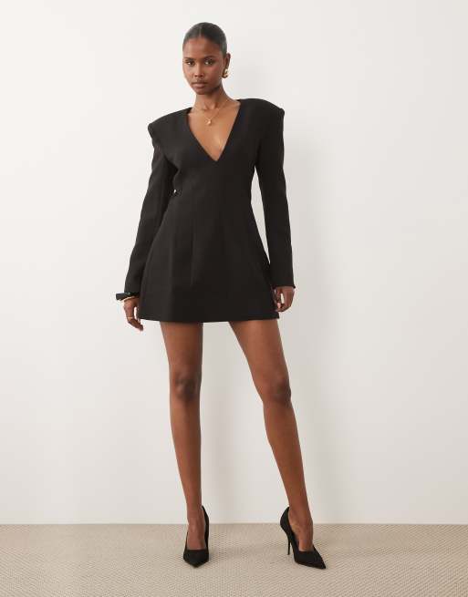 Bardot plunge neck shoulder pad tailored blazer mini dress in black, 3 of 4