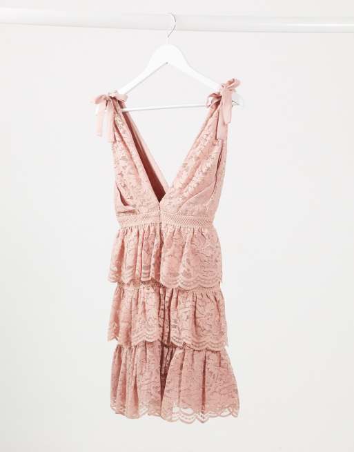 Bardot Robe Courte En Dentelle A Volants Superposes Vieux Rose Asos