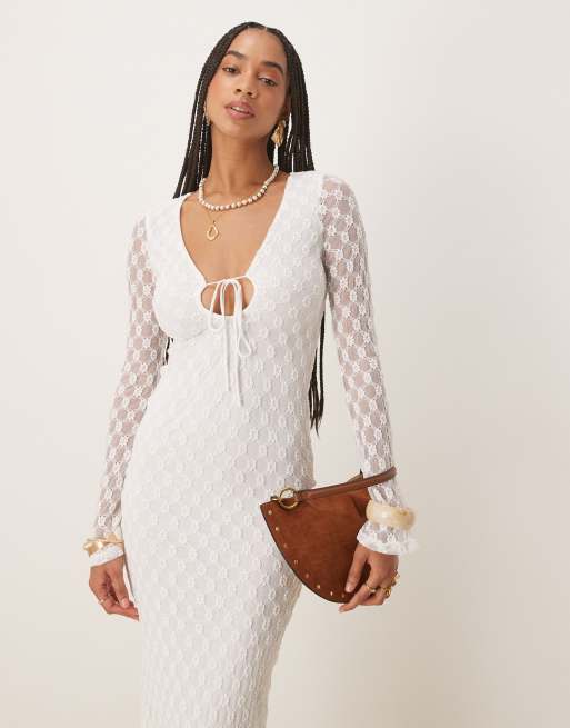 Bardot - Talika - Maxi jurk met gebloemd mesh in orchidee wit, 2 van 4