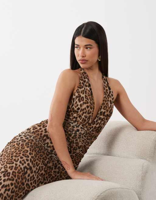 Bardot - Vestido largo escotado con cuello halter y estampado de leopardo de malla Elera, 3 de 4
