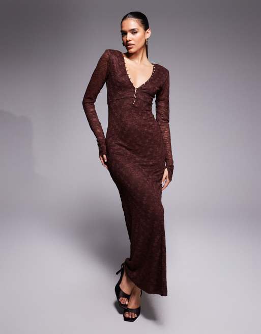 Bardot – Zenia – Czekoladowa sukienka midi z długimi rękawami