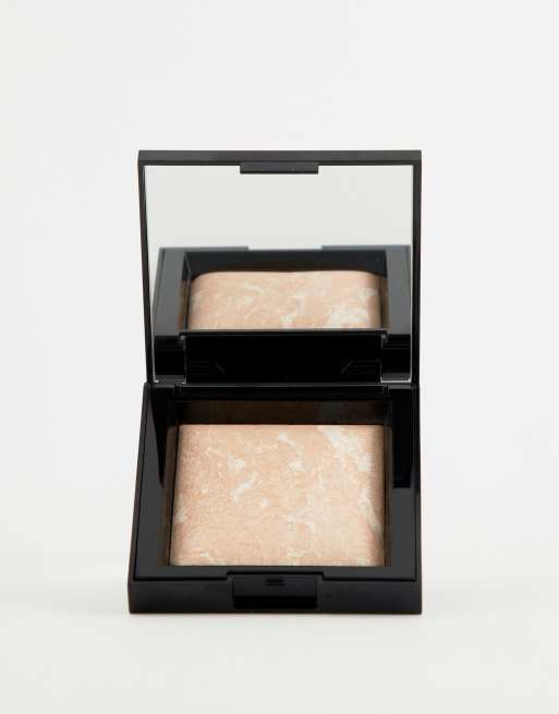 bareMinerals – Invisible Glow in sehr hell bis hell