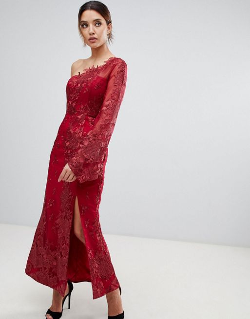 Bariano – Czerwona sukienka midi z haftowanym wzorem i koronką na jedno  ramię | ASOS