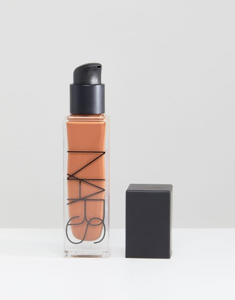 Base de maquillaje duradero Natural Radiant de NARS - view 1