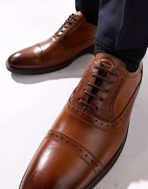 Base London Ascot toe cap oxford shoe in tan, 3 of 4