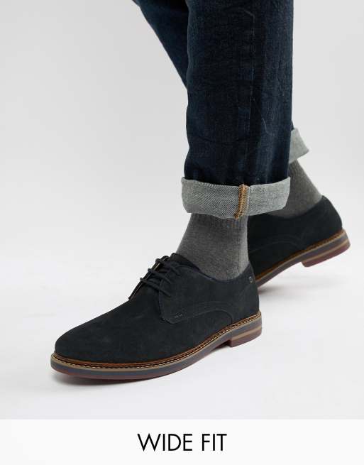 Base London - Blake - Derbyschoenen met brede pasvorm in marineblauw suède