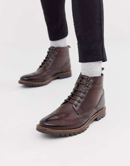 base brogue boots