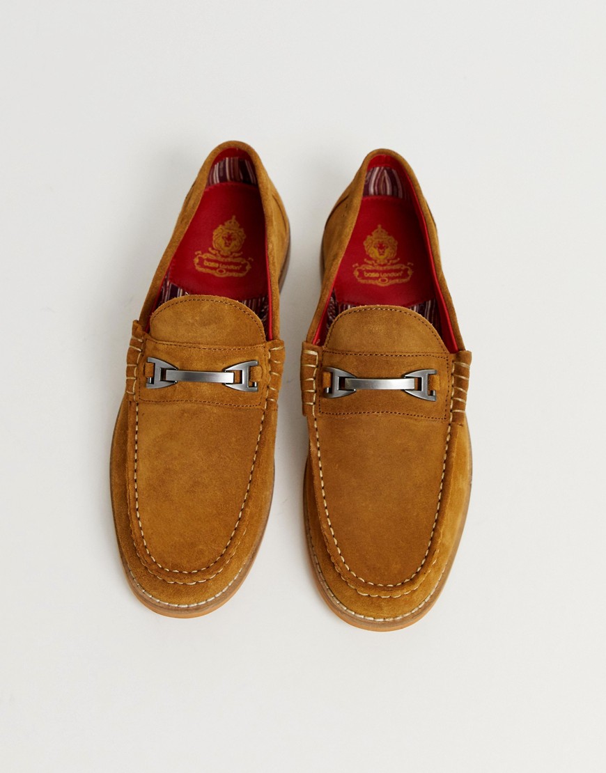 Base London – Carriage – bruna loafers i mocka-Guldbrun