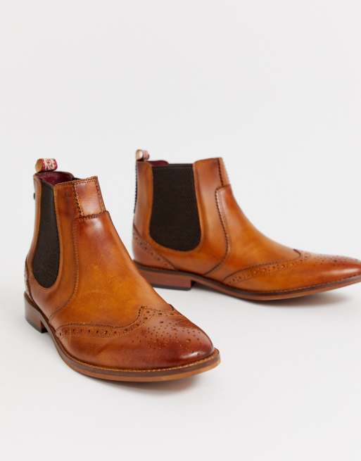 Base hot sale brogue boots