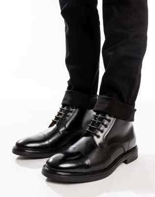  Plymouth toe cap boot   