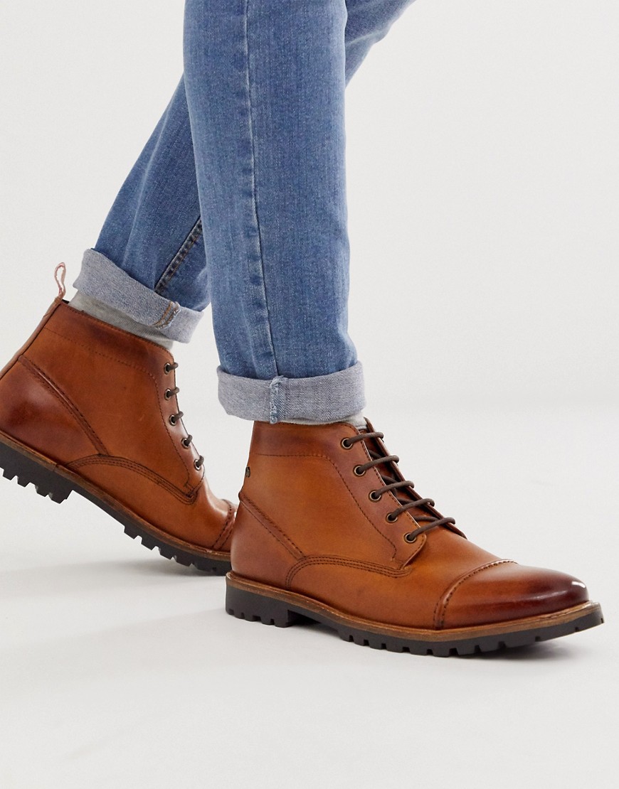 Base London – Rafferty – Bruna boots med tåhätta-Guldbrun