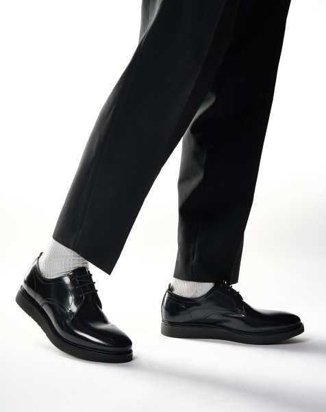 Base London Roly plain toe derby in black leather - view 1