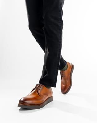  Roly shoe in tan leather