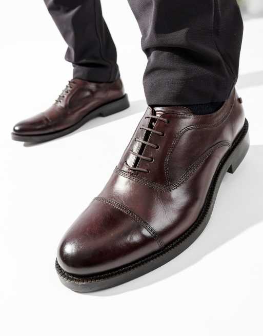 Base London Roma toe cap shoe in brown, 3 of 4