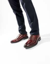 Base London Roma toe cap shoe in tan