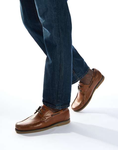 Base London Stern boat shoe in tan - view 1