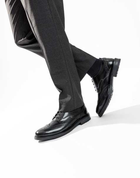 Base London Tanner brogue shoe in black - view 1