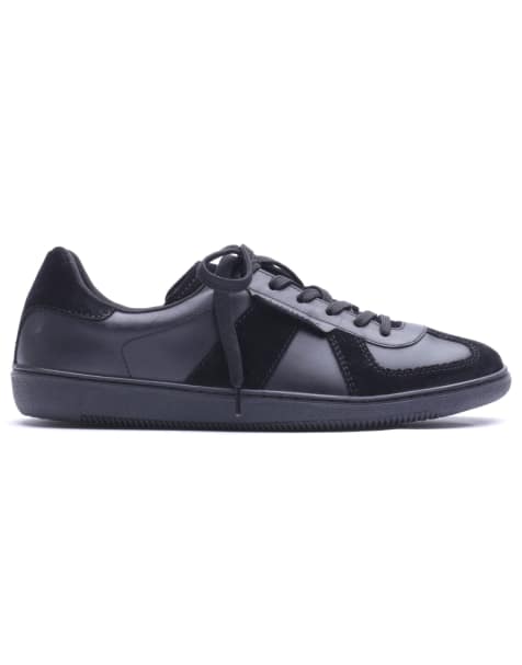 Base London Tommo lace up trainer in black - view 1