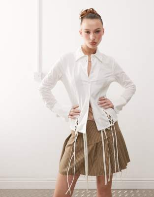 Chemise avec dtails froncs et liens sur les cts - Gypsophile - Basic Pleasure Mode - Modalova