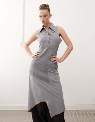 Basic Pleasure Mode - Gesmoktes Hemdblusenkleid in Grau mit Bahnen-Design-Bunt