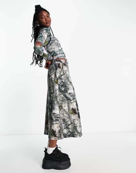 Basic Pleasure Mode - Hunter - Midinederdel med multifarvet camouflage-print i denim - view 1