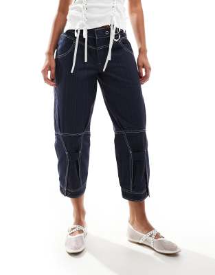 Basic Pleasure Mode seam detail capri trousers in navy blue