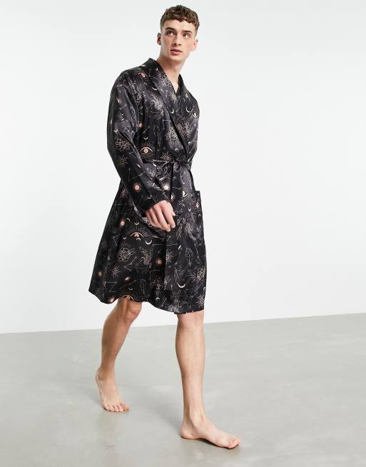 Bata con estampado espacial de satén de ASOS DESIGN (parte de un conjunto)