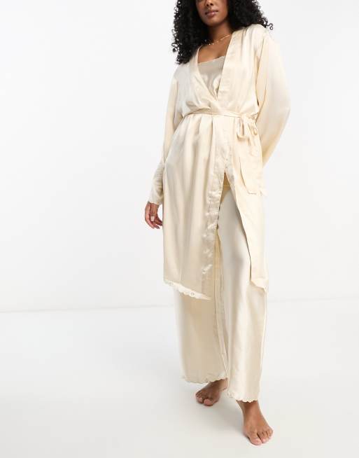 Bata midi color crema con bordados de satén premium de ASOS DESIGN