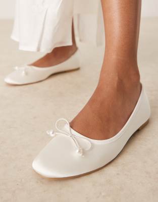 Be Mine Adyra Ballet Shoes With Bow Detail In White