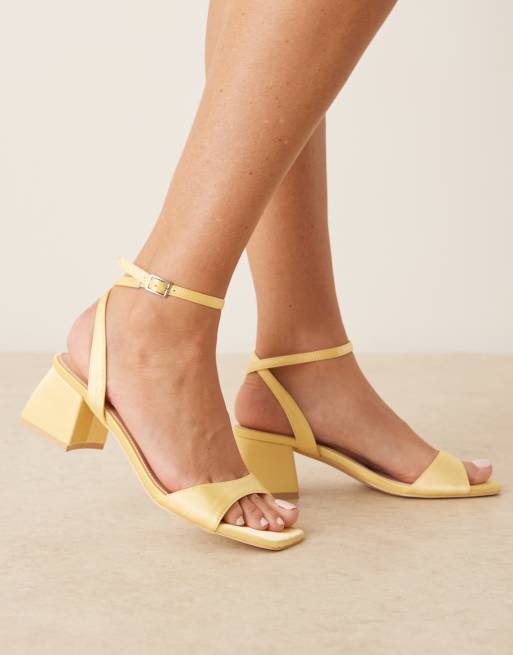 Be Mine - Alt til bruden - Ammie - Lysegule sandaler med lav blokhæl i satin, 4 af 4
