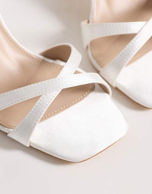 Be Mine - Alt til bruden - Wide Fit - Eshma - Elfenbenshvide sandaler med blokhæl i satin, 4 af 4