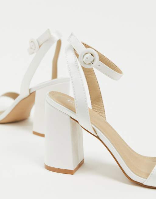 varkensvlees diepvries gouden Be Mine Bridal - Bruiloft - Sandalen met hak van satijn in gebroken wit |  ASOS