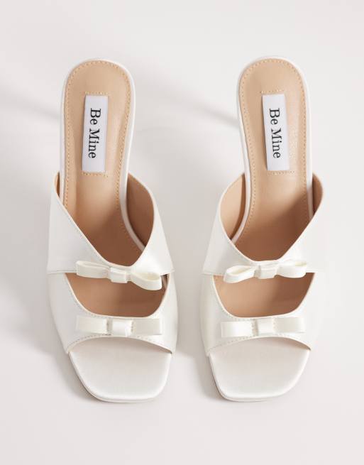 Be Mine Bridal - Donia - Sandali con tacco e fiocchi in raso color avorio, 2 di 4
