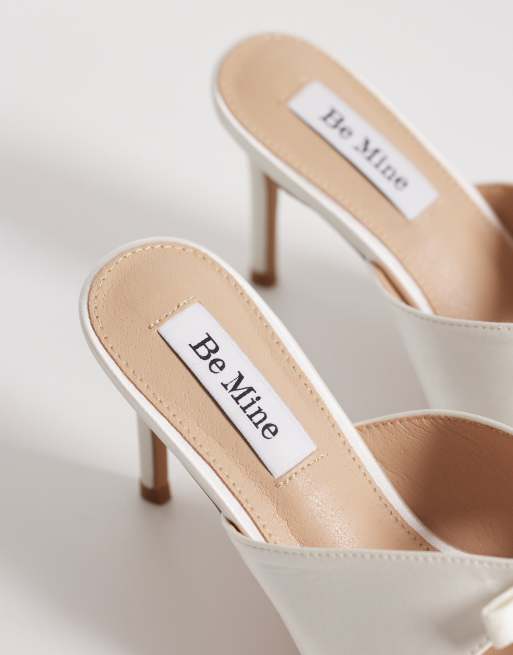 Be Mine Bridal - Donia - Sandali con tacco e fiocchi in raso color avorio, 3 di 4