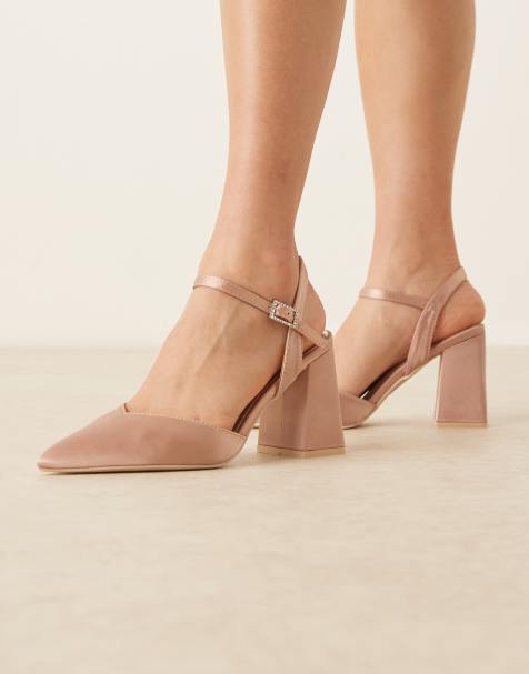 Be Mine Bridal – Frankie – Różowe satynowe buty na obcasie ze zdobieniami - view 1