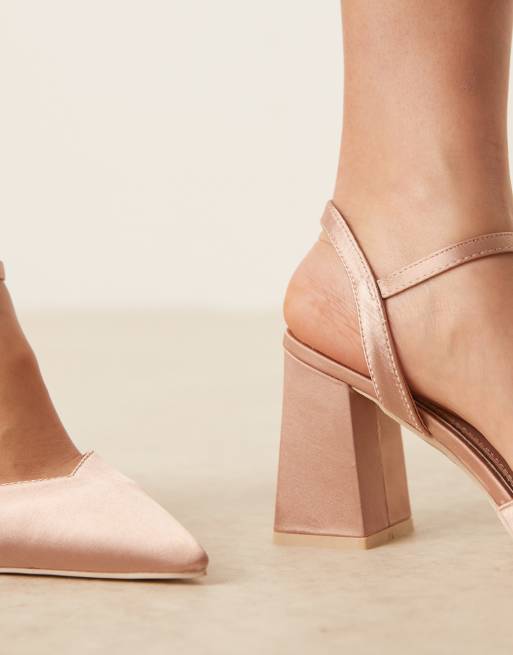 Be Mine – Bridal – Frankie – Verzierte Satin-Schuhe in Zartrosa mit Absatz, 3 von 4