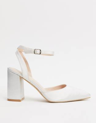 Be Mine Bridal Neima block heeled shoes in ivory satin | ASOS