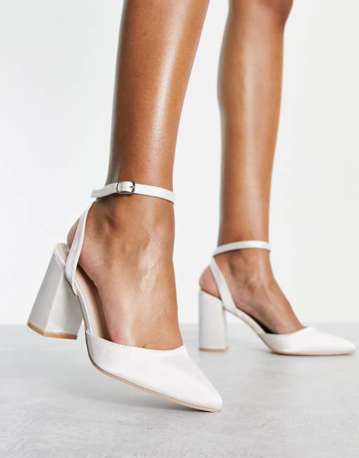 Be Mine – Bridal Neima – Schuhe aus Satin mit Blockabsatz in Elfenbein