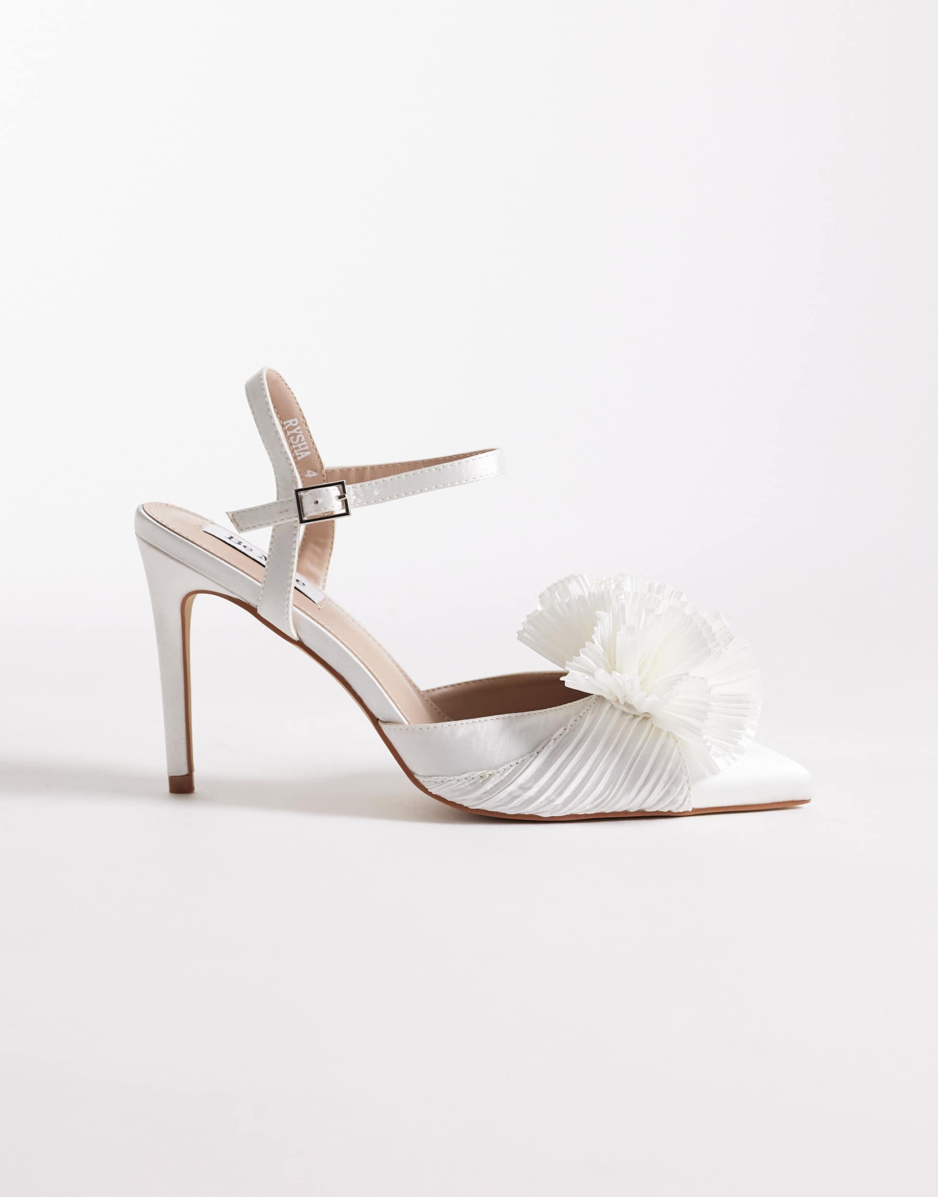 be mine bridal rysha pointed toe heeled shoes with flower detailing in ivory