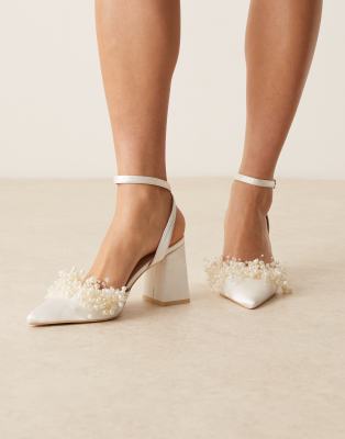Be Mine - Bridal Tanika - Chaussures satinées à talon carré ornées de perles - Ivoire-Blanc