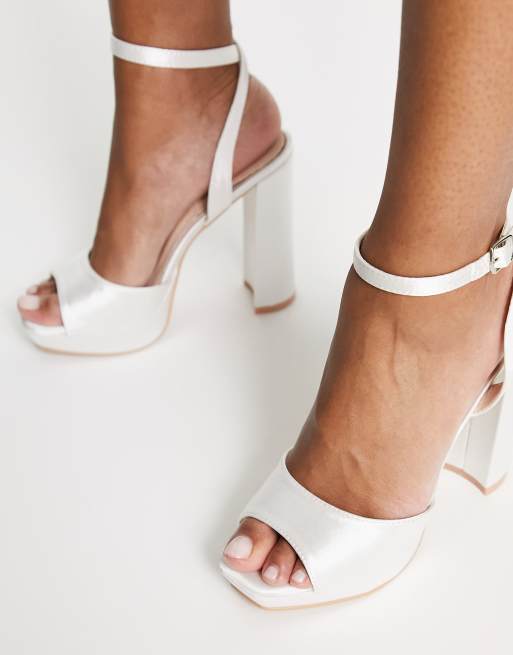 Be Mine Bridal Vanyaa platform heeled shoes in white