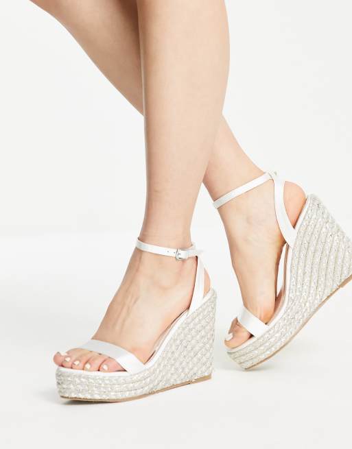 Be Mine Bridal Wide Fit – Anishaa – Sandały espadryle na koturnie, w kolorze kości słoniowej