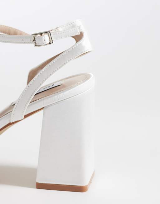 Be Mine Bridal Wide Fit Eshma block heeled sandals in ivory satin, 4 of 4
