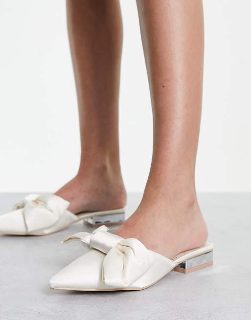 Be Mine - Bruidskleding - Alezae - Slippers zonder achterkant met strikje voor in ivoor 