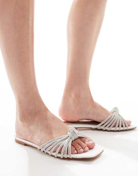 Be Mine - Bruidskleding - Vibez - Platte sandalen met versiering en geknoopt accent in ivoorwit - view 1