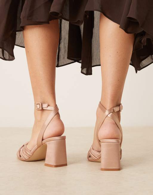 Be Mine - Divaa - Sandales de mariée plissées en satin à petit talon carré - Blush, 4 de 4